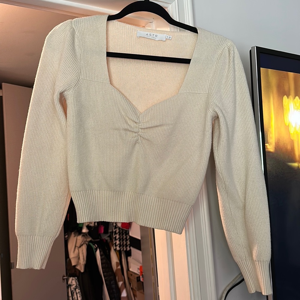 ASTR THE LABEL SWEATER